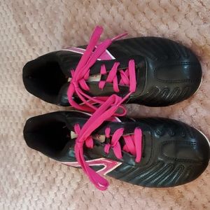 Starter size 4 girls athletic cleat sneakers